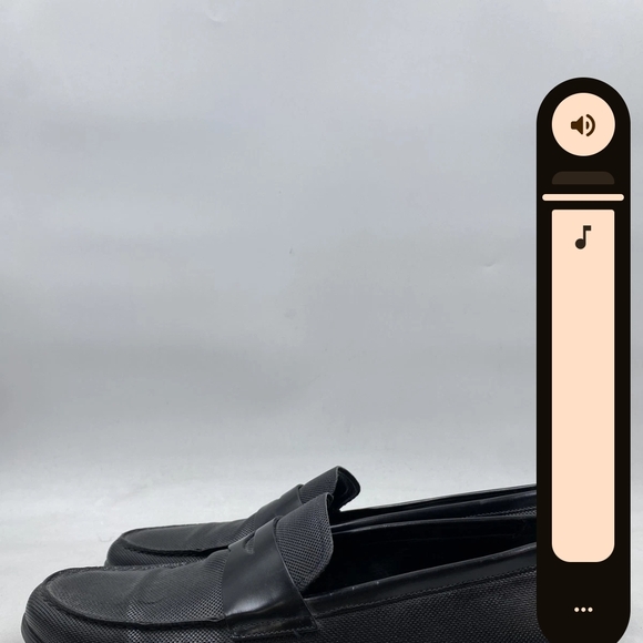 Giorgio Armani Textured Black Loafers - Picture 15 of 16